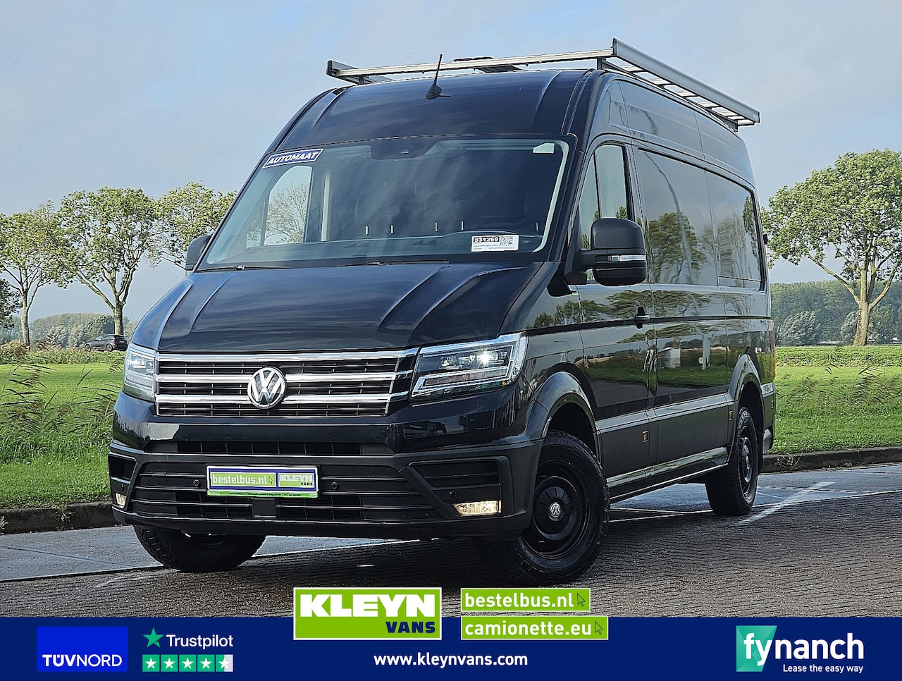 Volkswagen Crafter - 35 2.0 L3H3 LED Automaat 140Pk Imperiaal Camera Carplay Comfort-Stoel Leer Euro6! - AutoWereld.nl