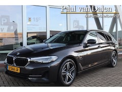 BMW 5-serie Touring - (g31) 530e 292PK BUSINESS Trekhaak | SOH 90% | Leer | Camera | Live Cockpit | Clima | Stoe