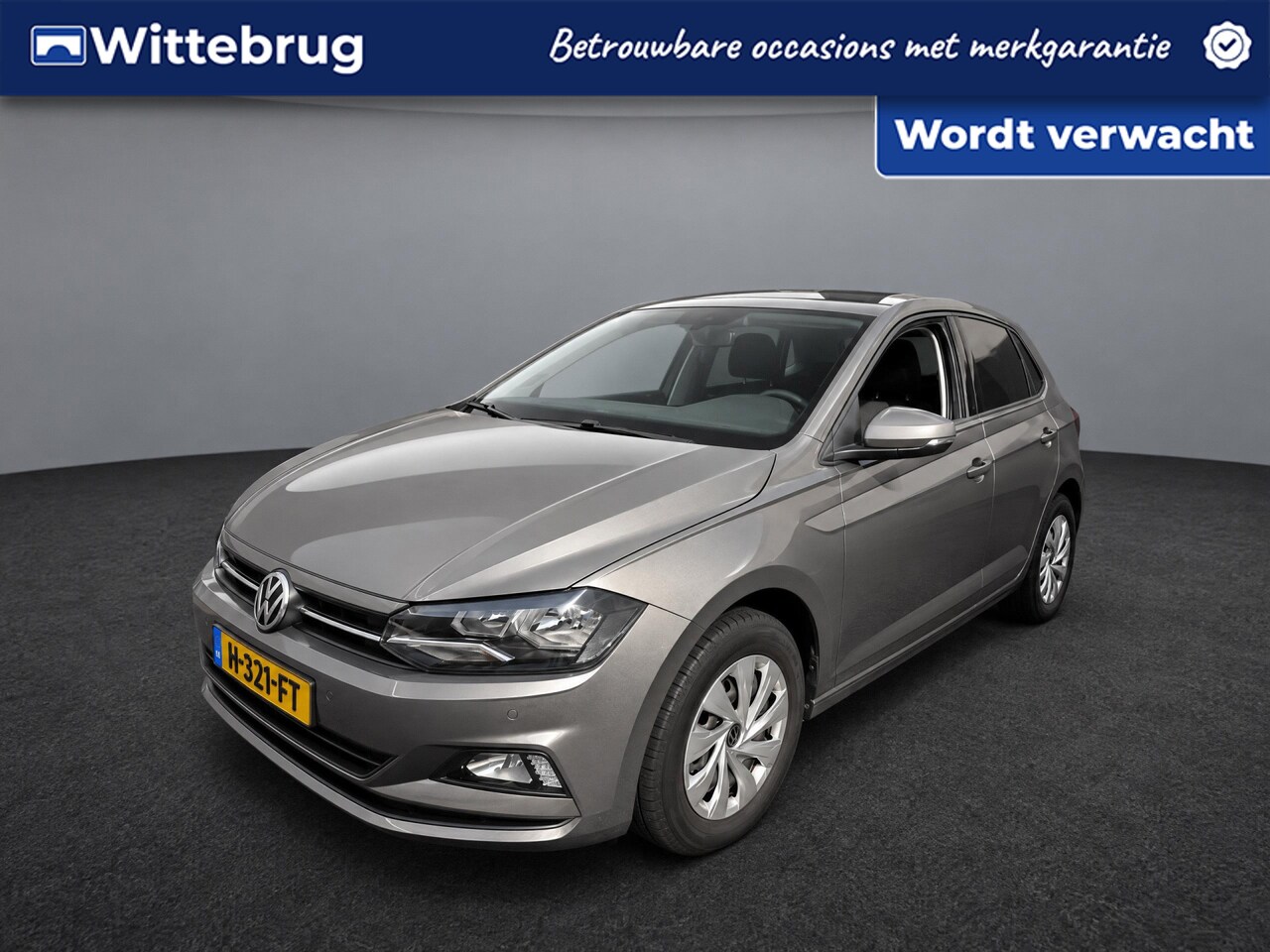 Volkswagen Polo - 1.0 TSI Comfortline / Navigatie / App connect / Parkeersensoren V+A / - AutoWereld.nl