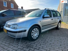 Volkswagen Golf Variant - 1.6 Trendline * AUTOMAAT * APK 10-2027
