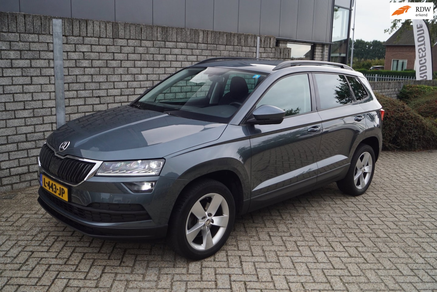 Skoda Karoq - 1.5 TSI ACT Style Autom Navi Botswaarschuwing Clima Cruise LED Apple Carplay Sportst Stoev - AutoWereld.nl