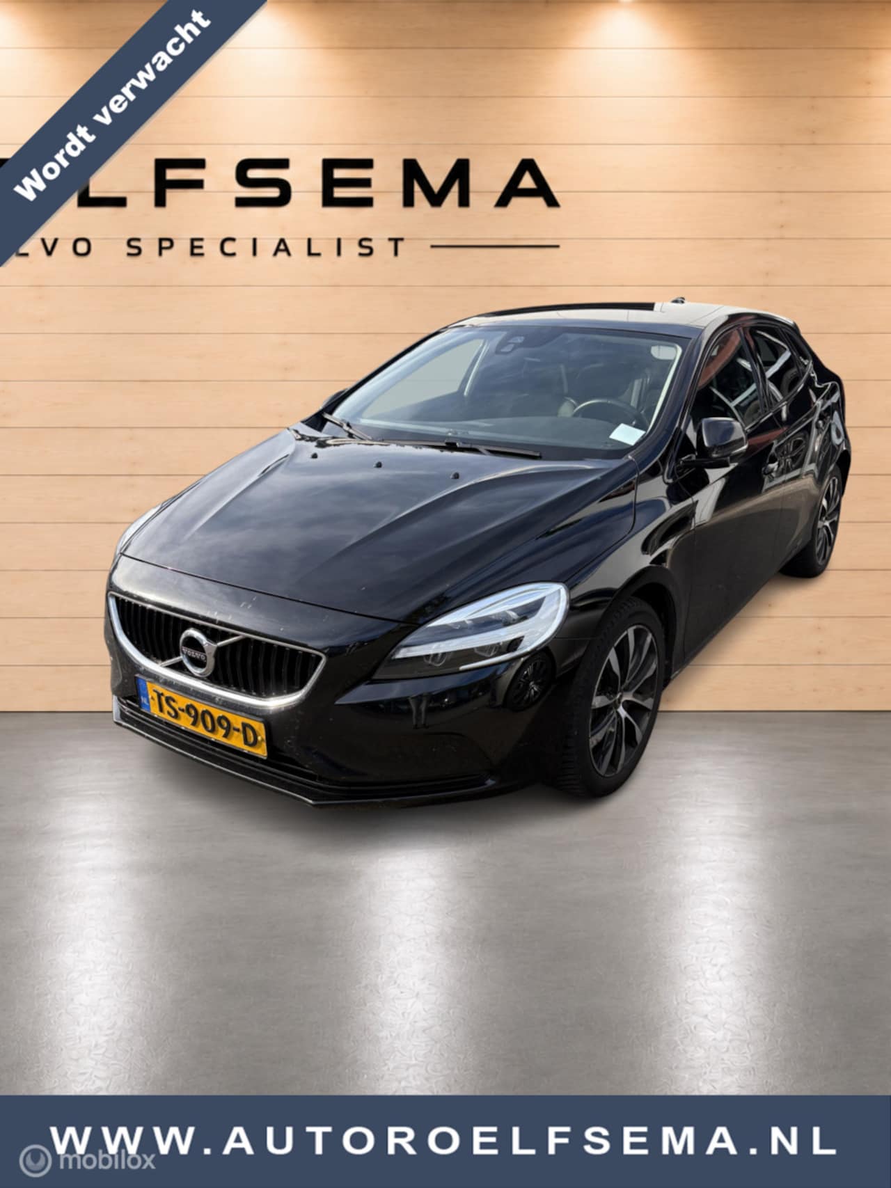Volvo V40 - 1.5 T3 Dynamic Edition | Panoramadak | Trekhaak | Stoelverwarming | Harman Kardon | Naviga - AutoWereld.nl