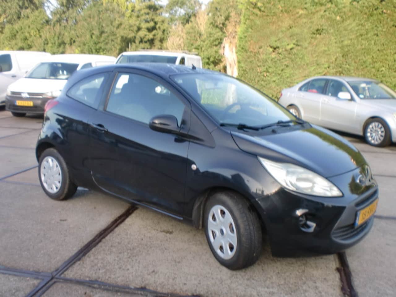Ford Ka - 1.2 Cool & Sound AIRCO ZWART APK 10-2027 - AutoWereld.nl
