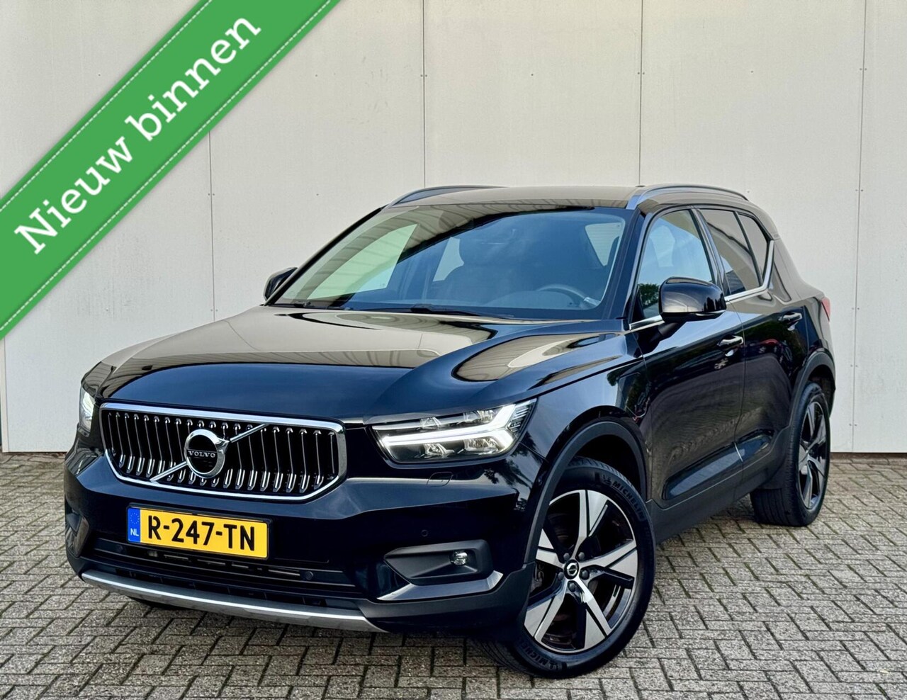 Volvo XC40 - 1.5 T5 Recharge Inscription|ACC|PAS V/A|stoel/stuurverw.|Trekhaak|19"| - AutoWereld.nl