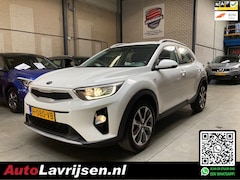 Kia Stonic - DynamicLine NL AUTO NAP NAVI/CAMERA CARPLAY ANDROID AIRCO CRUISE TREKHAAK FABRIEKSGARANTIE