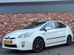 Toyota Prius - 1.8 Executive Business Pano Afn.Trekhaak Leer Stoelverw Camera Voll.Onderhouden