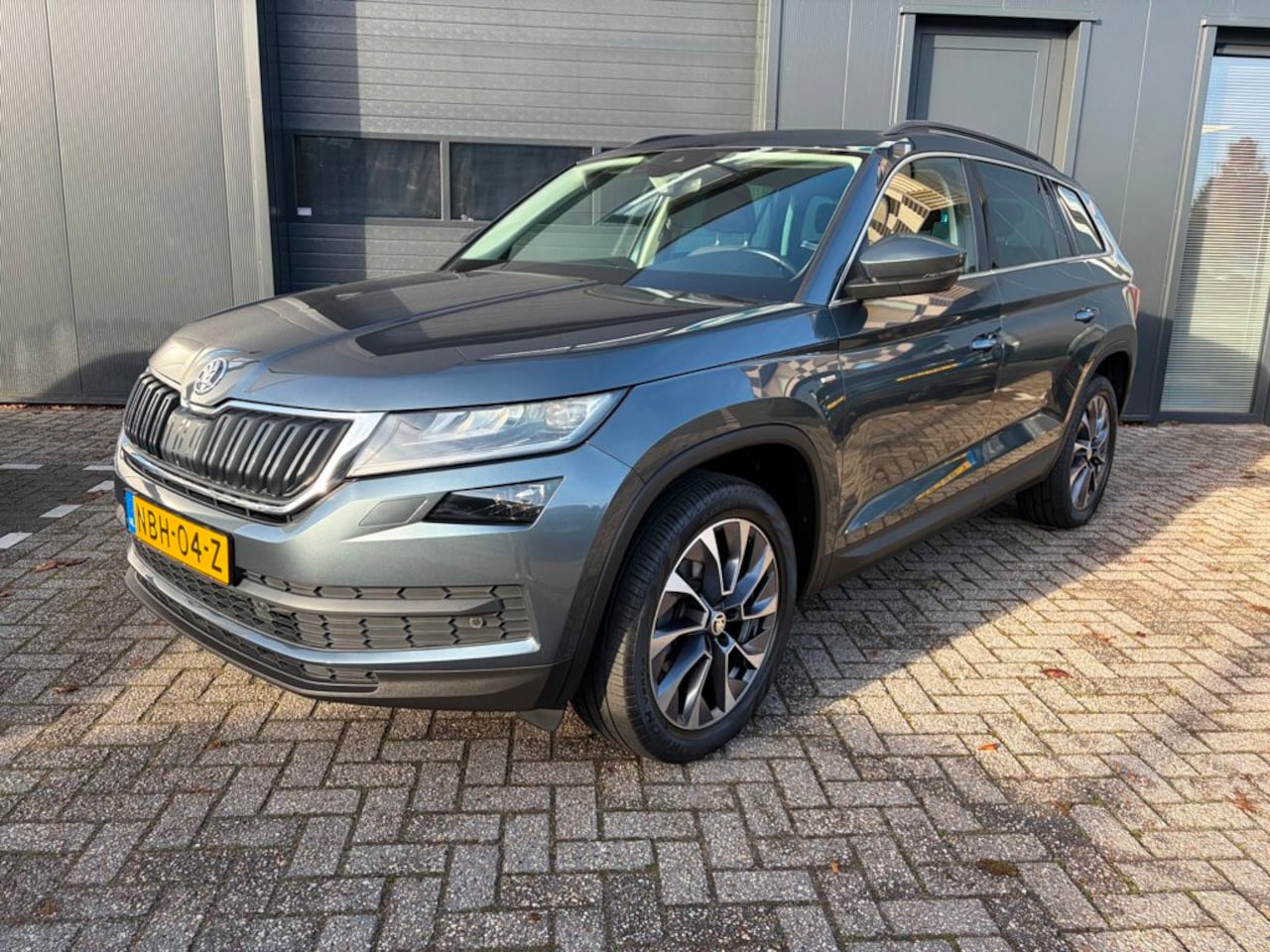 Skoda Kodiaq - 1.5 TSI Limited Business Edition 1.5 TSI Limited Business Edition, Trekhaak, ACC, Camera - AutoWereld.nl