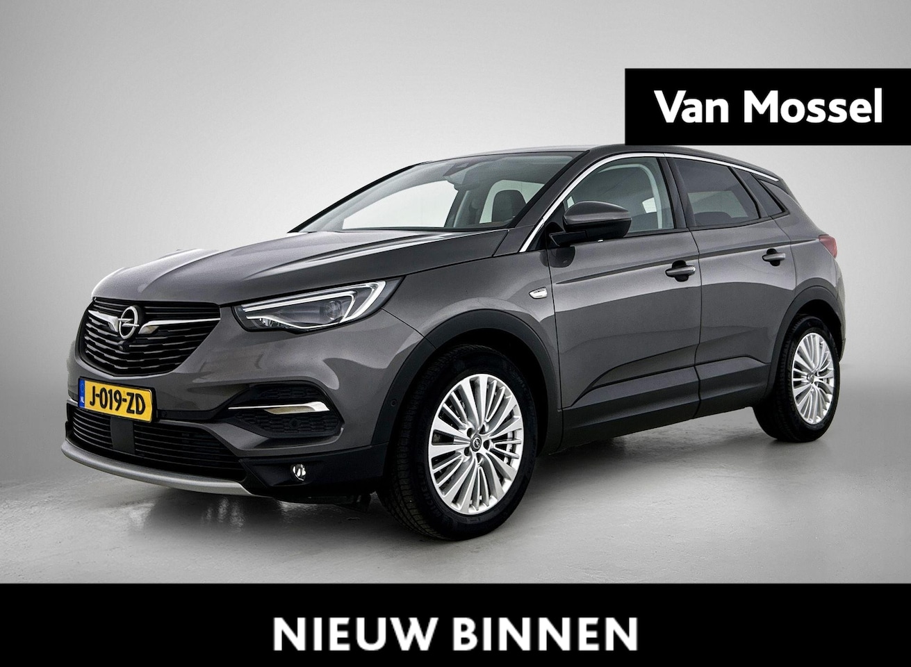 Opel Grandland X - 1.6 Turbo Innovation | 360 camera | Lederen bekleding met memory | Stoel- stuur verwarming - AutoWereld.nl