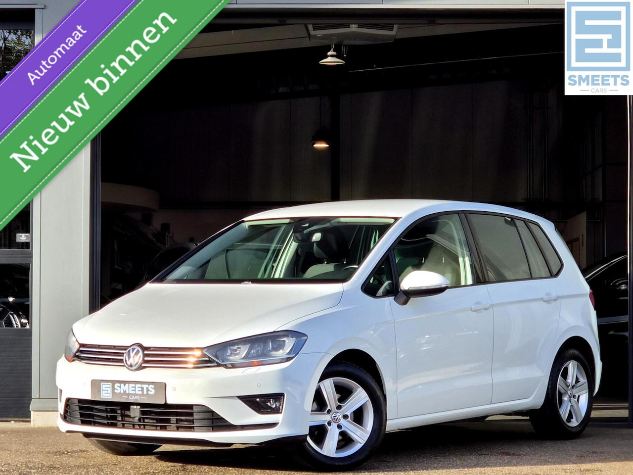 Volkswagen Golf Sportsvan - 1.2 TSI Highline Automaat | VOL! - AutoWereld.nl