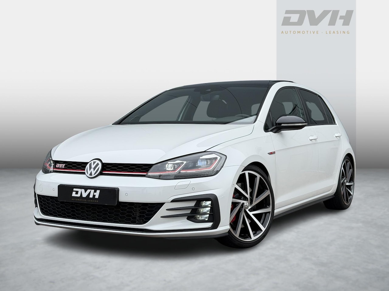 Volkswagen Golf - 2.0 TSI GTI Performance PANO | DCC | DYN - AutoWereld.nl