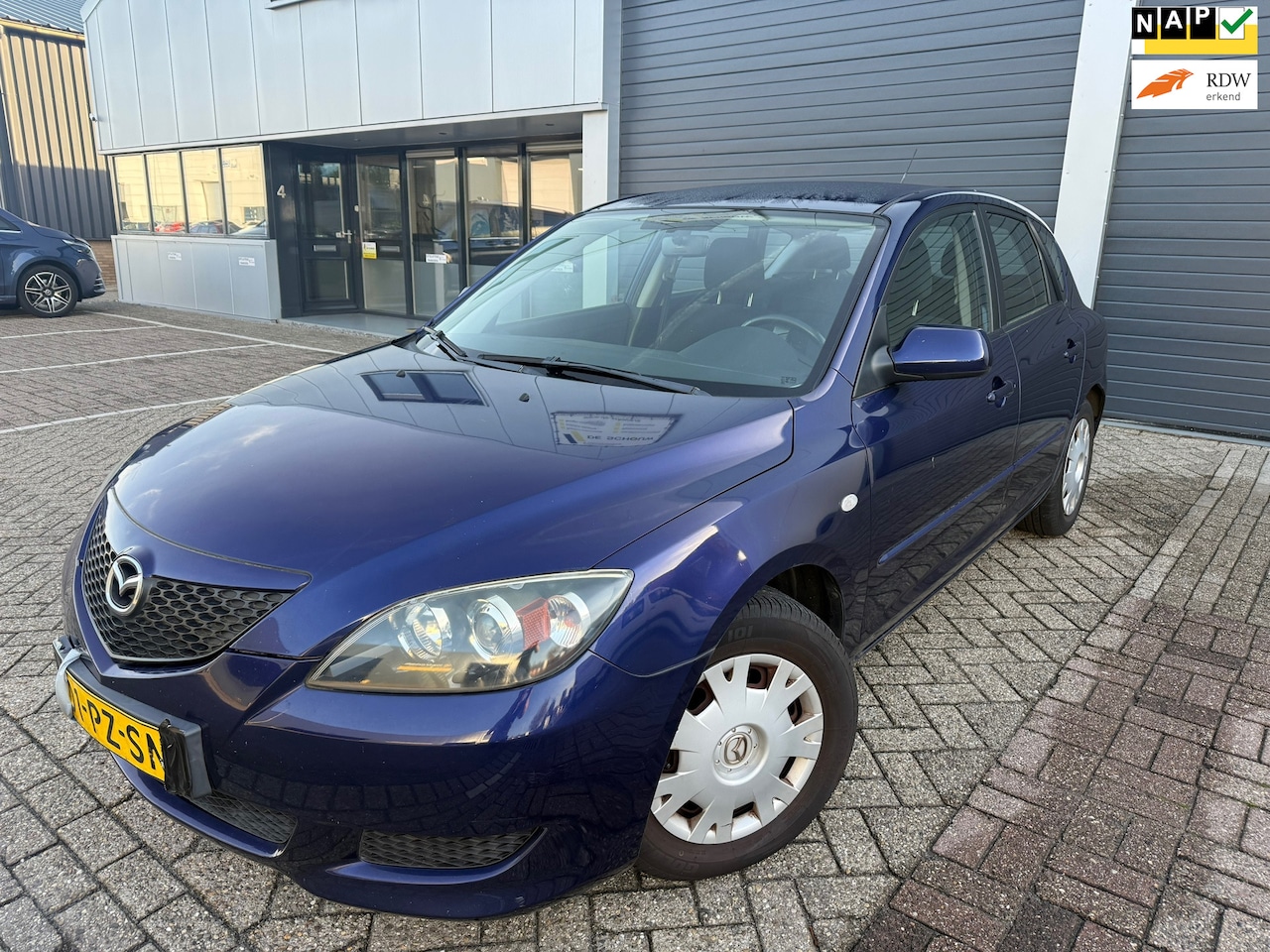 Mazda 3 Sport - 1.6 Touring / apk / airco / nap / boekjes / motor 100% / meeneem prijs!!! - AutoWereld.nl