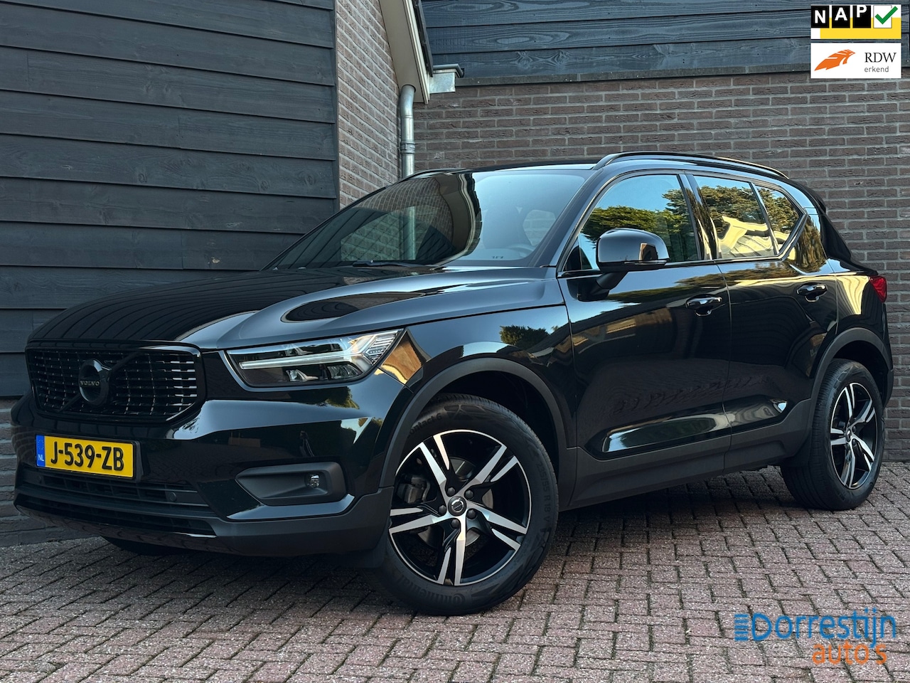 Volvo XC40 - 1.5 T2 R-Design | Automaat | Trekhaak | CarPlay | PDC | NAP - AutoWereld.nl