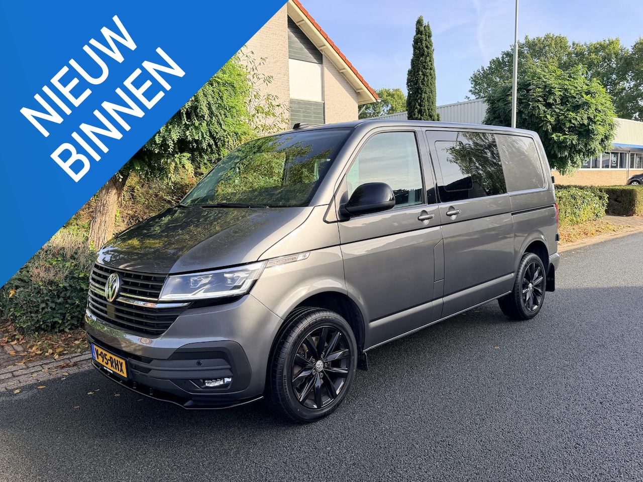 Volkswagen Transporter - 2.0 TDI DC 199PK T6.1 DSG Highline•ACC•Virtual - AutoWereld.nl