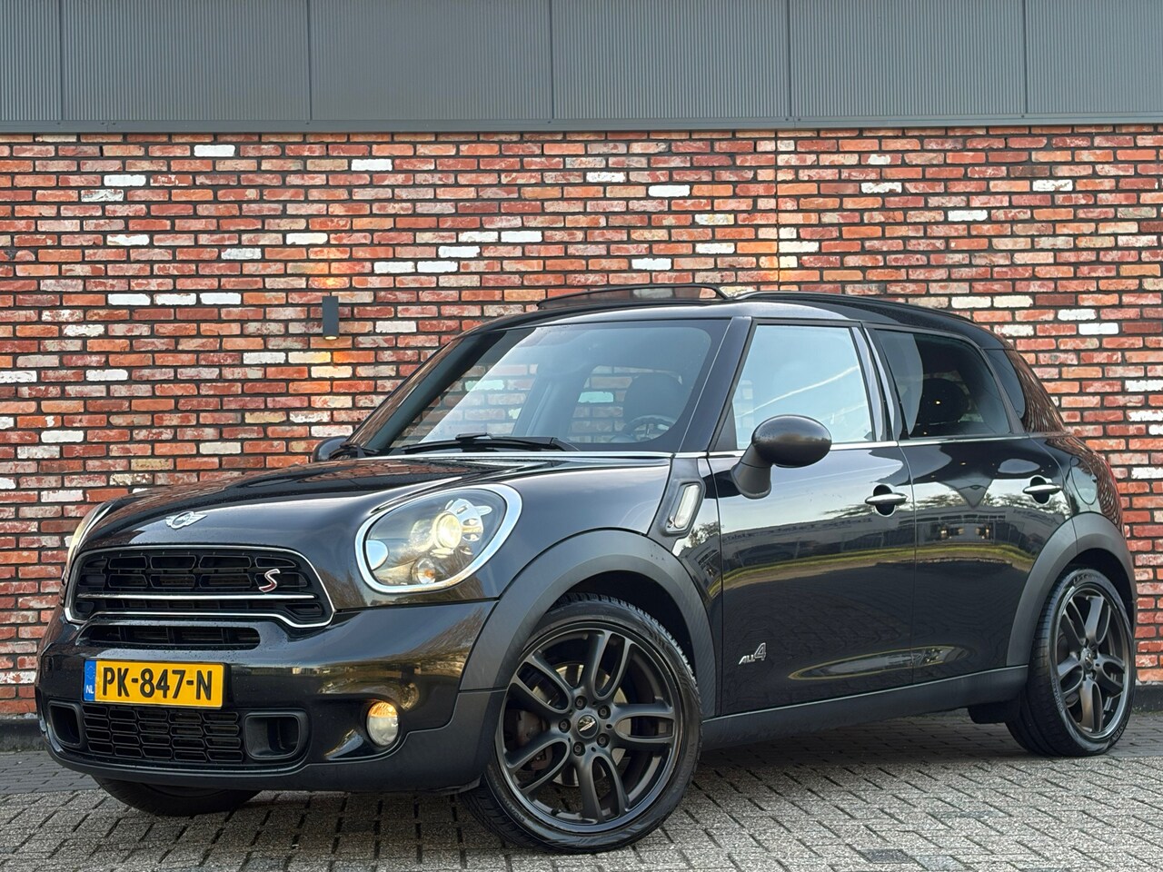 MINI Countryman - 1.6 Cooper S ALL4 Pano Harman/Kardon Leer Nav/Cruise Pdc Voll.Onderhouden! - AutoWereld.nl
