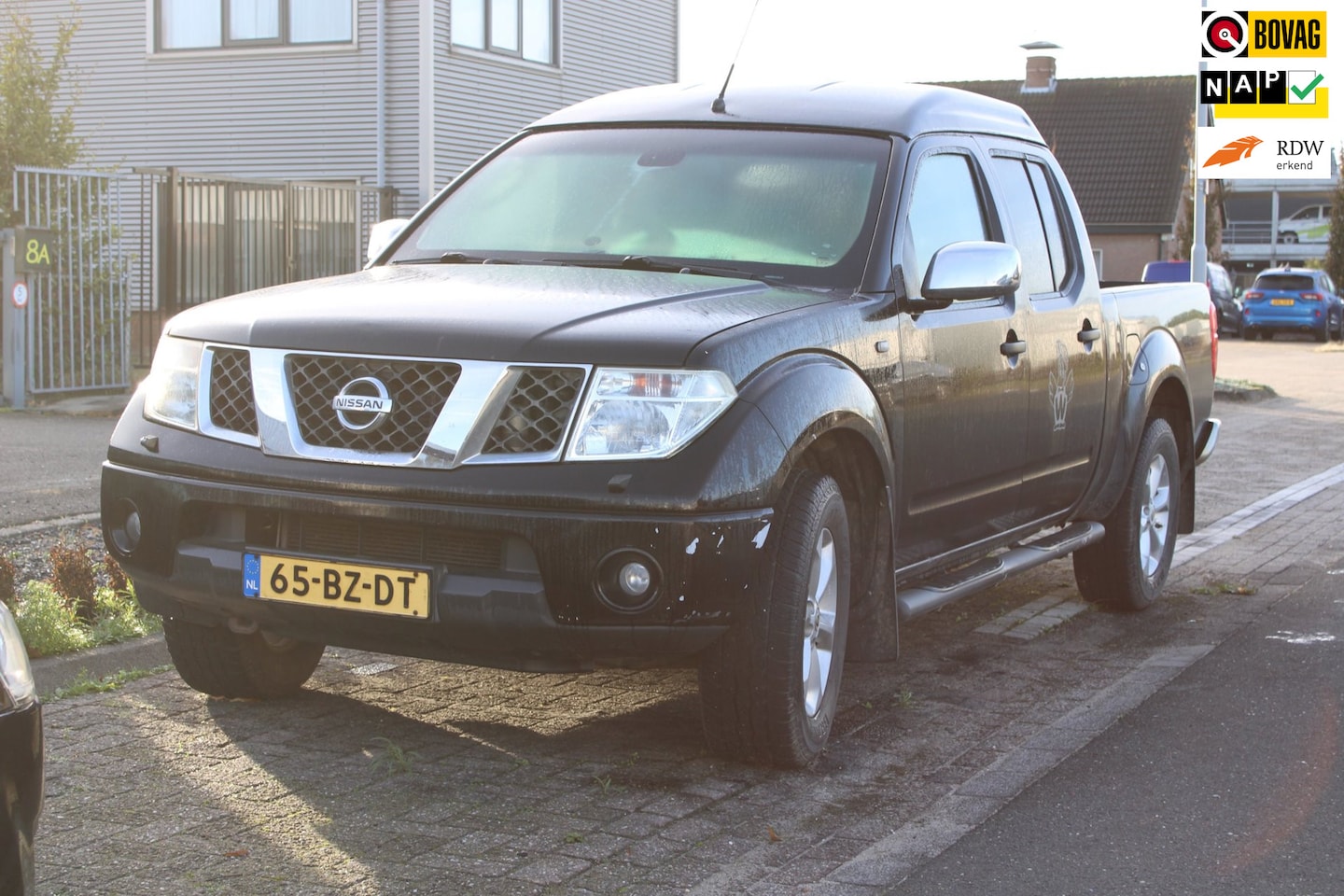 Nissan Navara - 2.5 dCi LE Double Cab 2.5 dCi LE Double Cab, APK 03-2027, Olie verbruik, Nieuwe Turbo, Motor defect - AutoWereld.nl