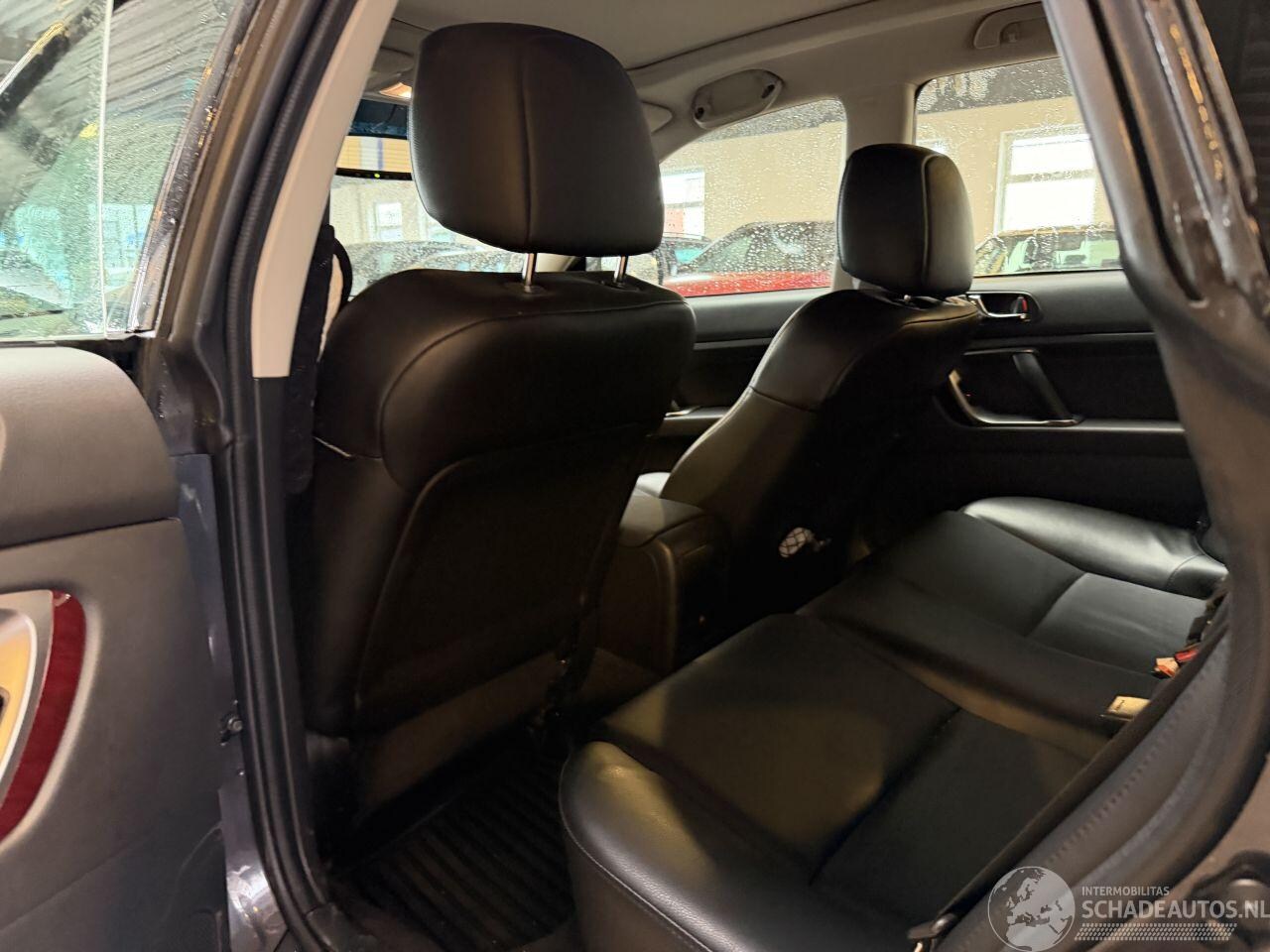 Subaru Outback - Outback 2.5i