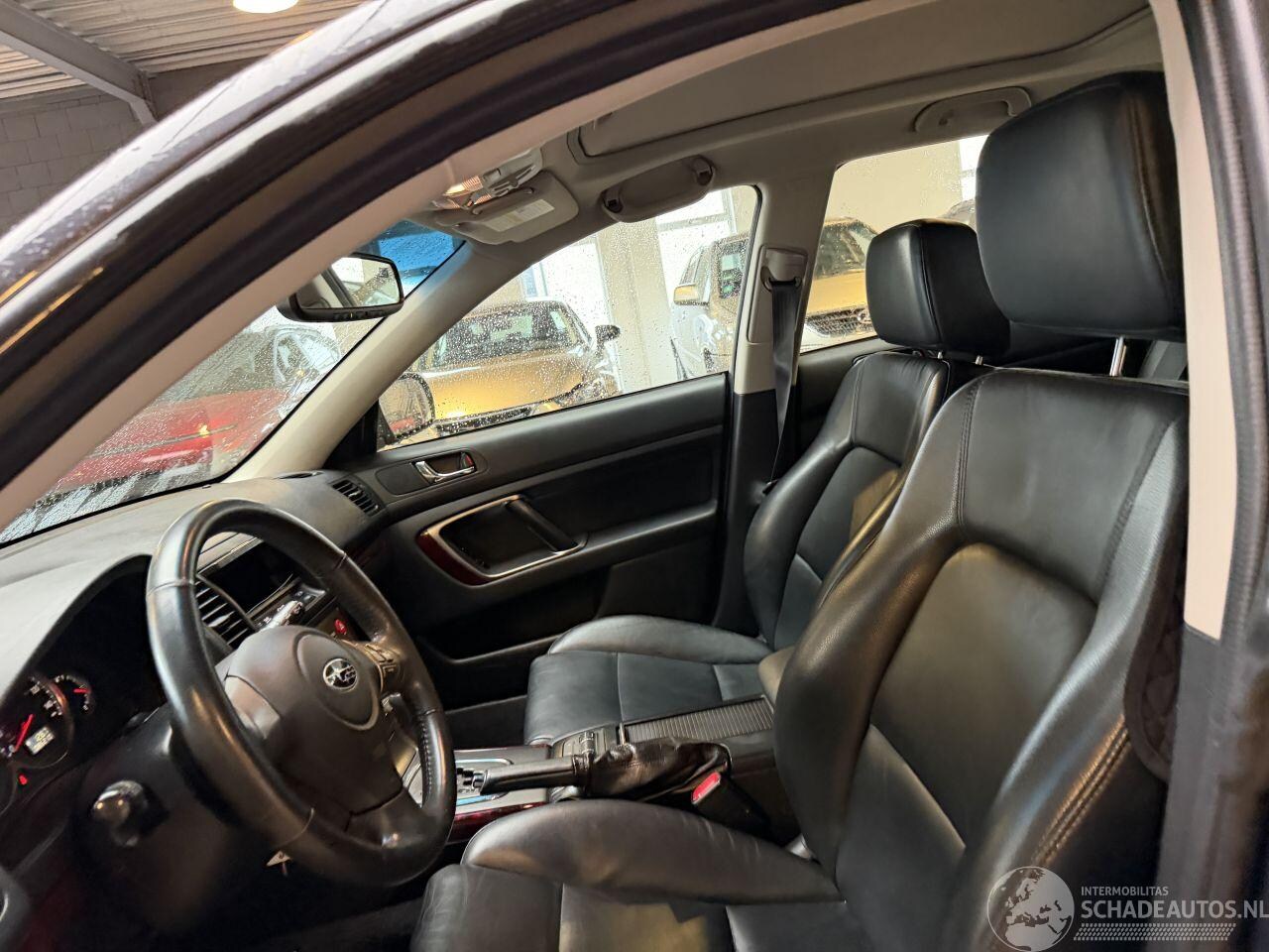 Subaru Outback - Outback 2.5i
