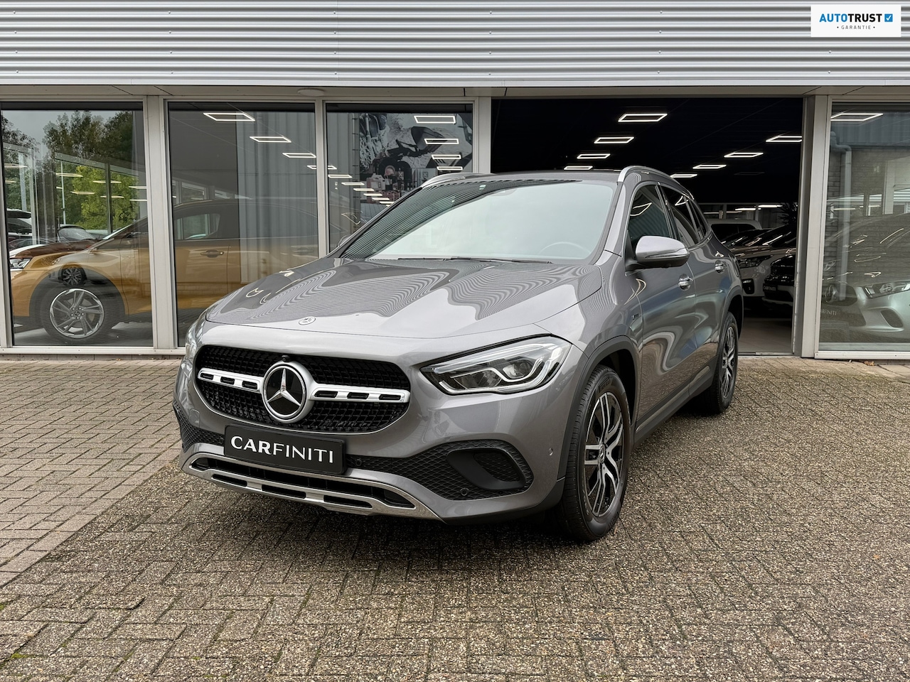 Mercedes-Benz GLA-Klasse - 250 e Progressive 218 Pk | Navigatie | Voll Leder | 360 Camera | Sfeer verlichting | Clima - AutoWereld.nl