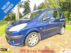 Peugeot 1007 - 1.6-16V Sesam Gentry