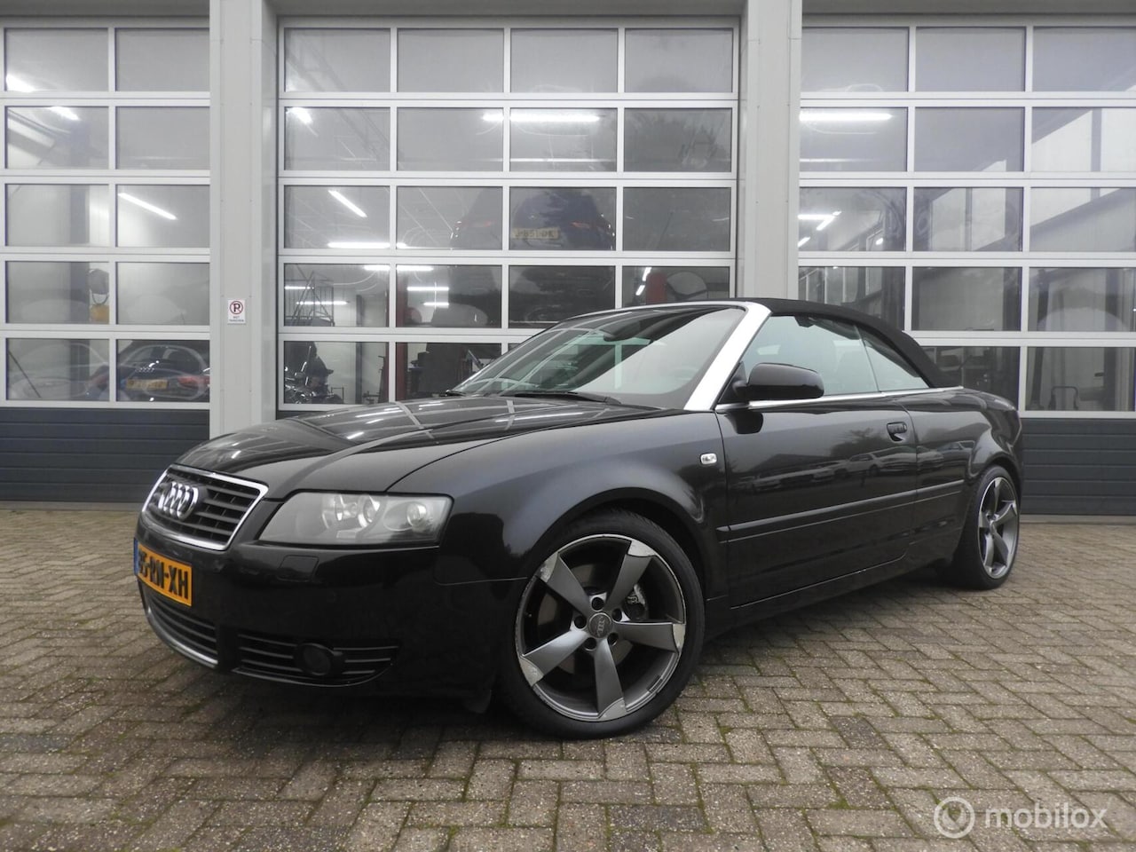 Audi A4 Cabriolet - 2.4 V6 2.4 V6 - AutoWereld.nl