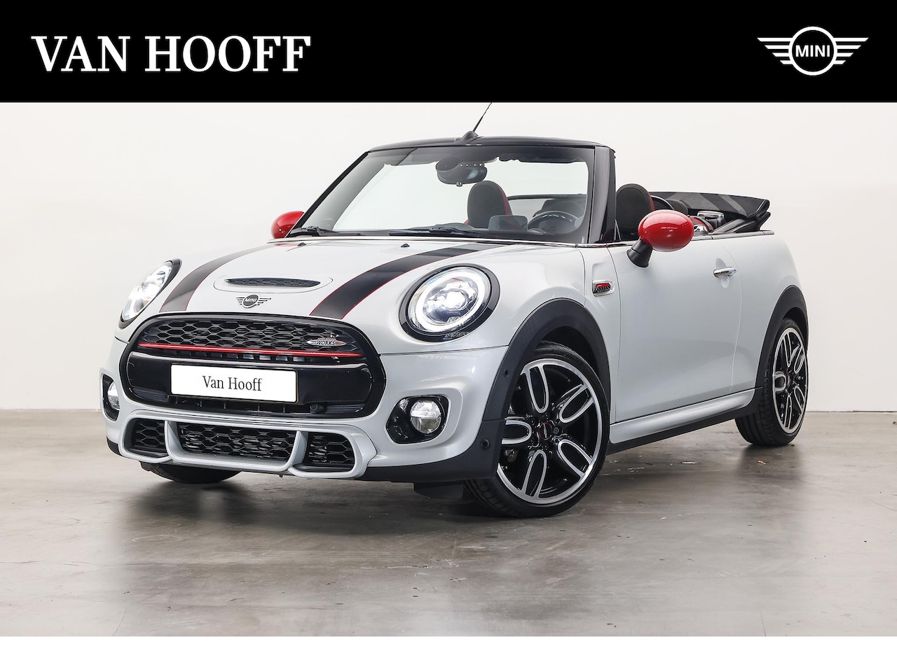 MINI Cabrio - Cooper S JCW Automaat / Comfort Access / Head-Up / JCW Sportstoelen / LED / Parking Assist - AutoWereld.nl