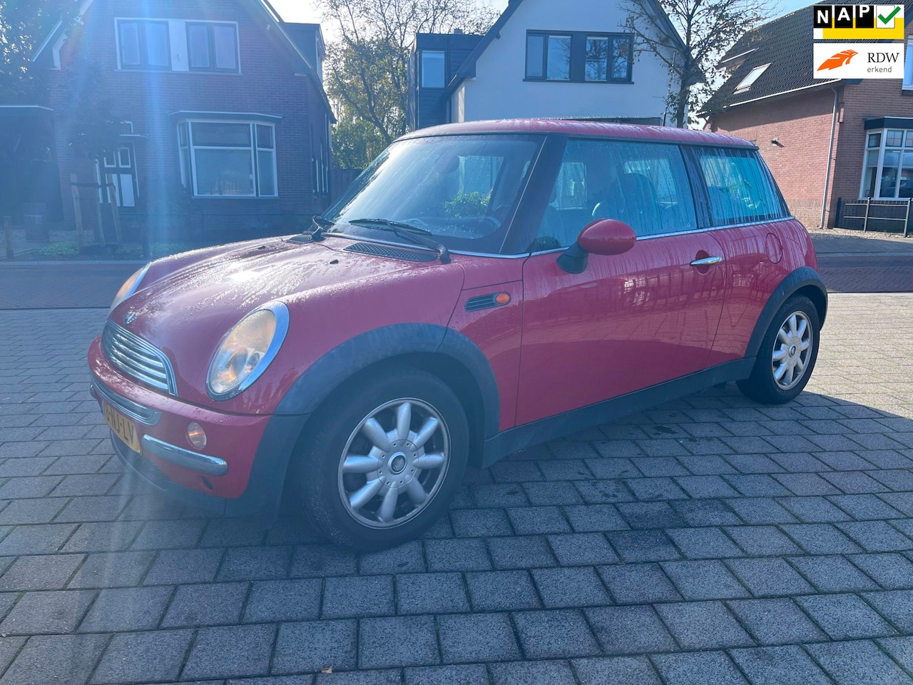 MINI 3-Deurs - 1.6 Cooper Pepper Airco 116 PK NL Auto Leder Pano APK NAP - AutoWereld.nl
