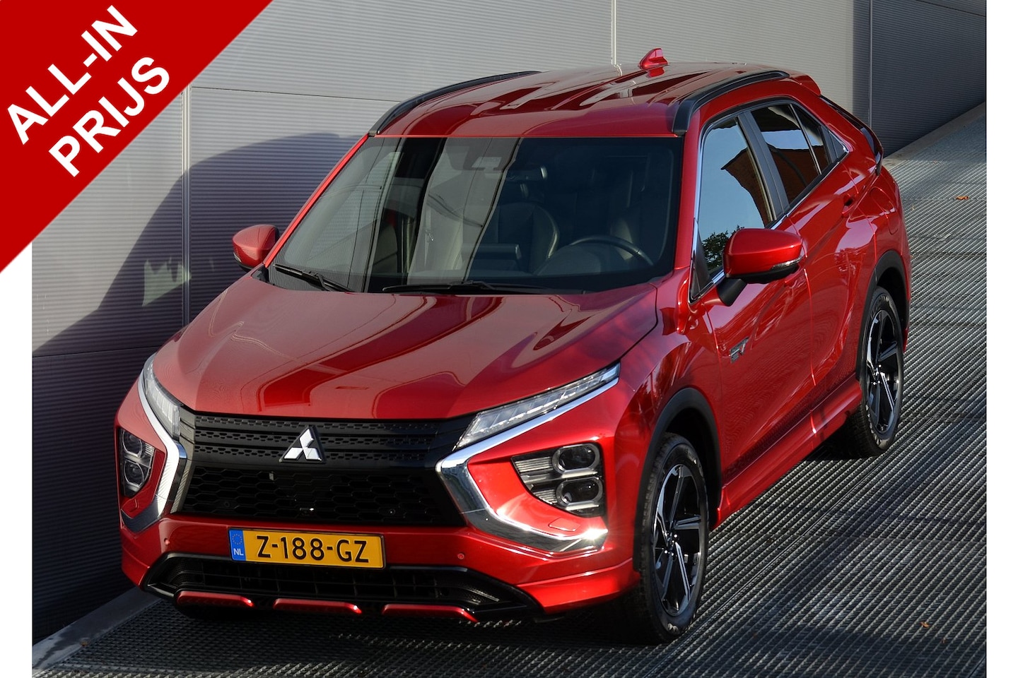 Mitsubishi Eclipse Cross - PHEV 2.4 EXECUTIVE 4WD | PLUG IN HYBRID | SoH 84% | V2H | ADAPTIEF CRUISE | ALL SEASON BAN - AutoWereld.nl