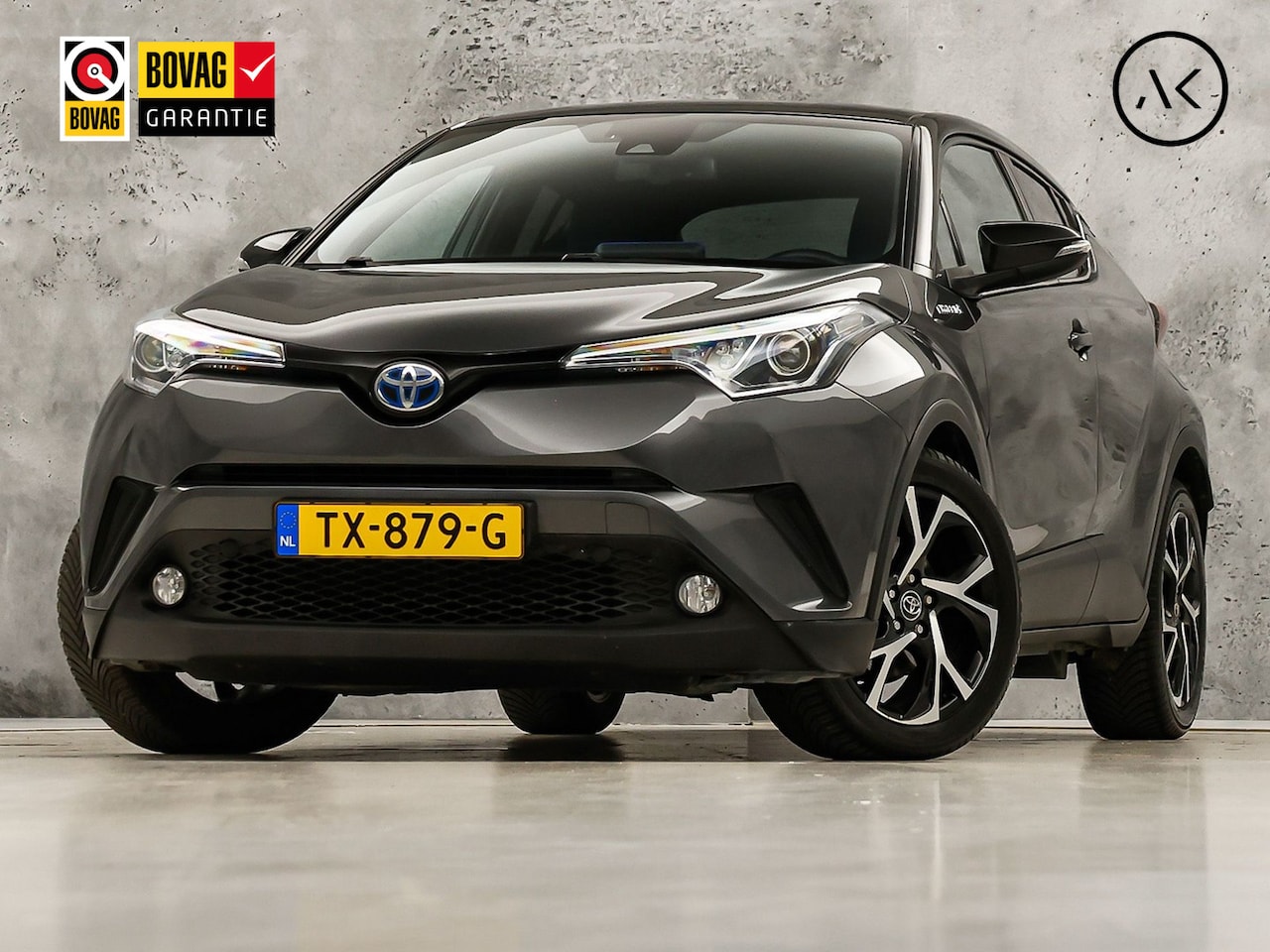 Toyota C-HR - 1.8 Hybrid Bi-Tone Dynamic Automaat (NAVIGATIE, CAMERA, STOELVERWARMING, SPORTSTOELEN, GET - AutoWereld.nl
