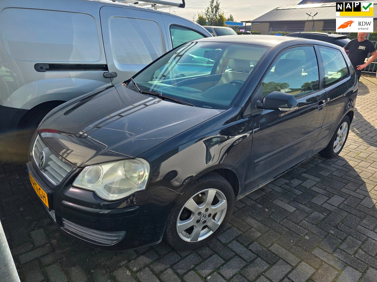 Volkswagen Polo - 1.4-16V Sportline 1.4-16V Sportline - AutoWereld.nl