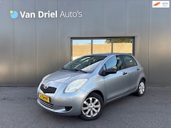 Toyota Yaris - 1.3 VVTi Terra / Airco