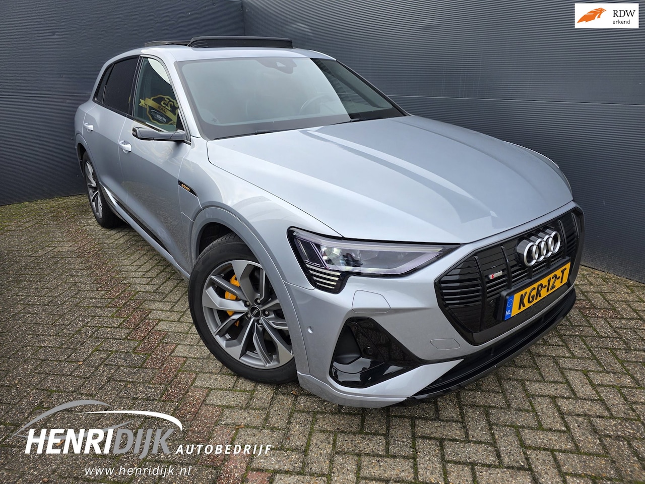 Audi e-tron - 50 quattro Launch Edition 71 kWh SOH 88% S - Line / Schuifdak / Camera / Virtual / Navi - AutoWereld.nl