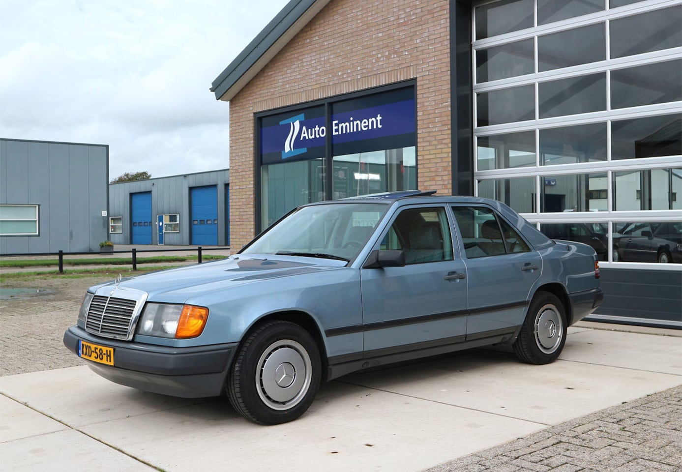 Mercedes-Benz 200-500 (W124) - 250 D 1e eigenaresse Unieke staat - AutoWereld.nl