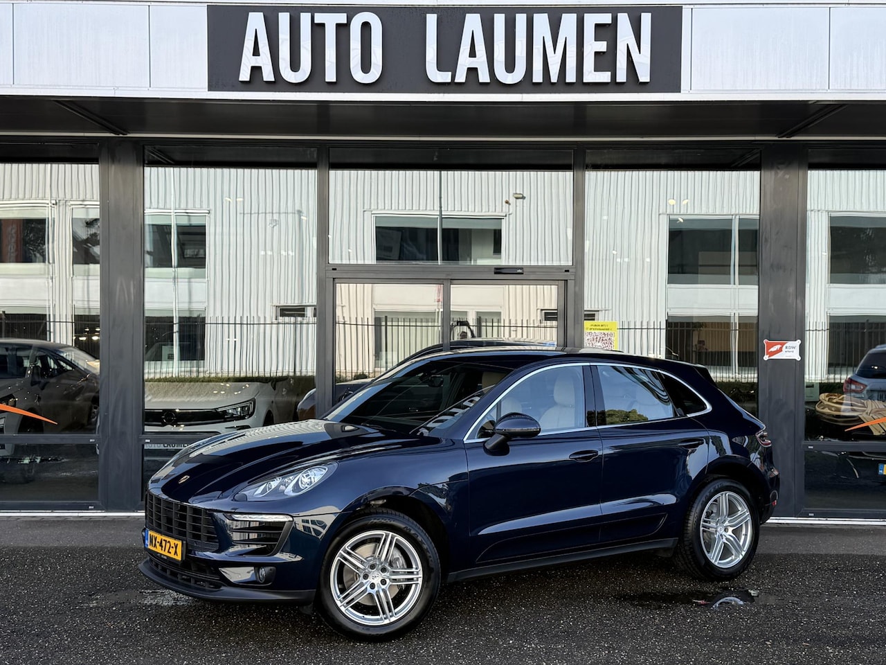Porsche Macan - 2.0 252 PK Trekhaak Automaat Luchtvering Navi Camera BOSE Leder 19 Inch Elek. Klep Stoel A - AutoWereld.nl