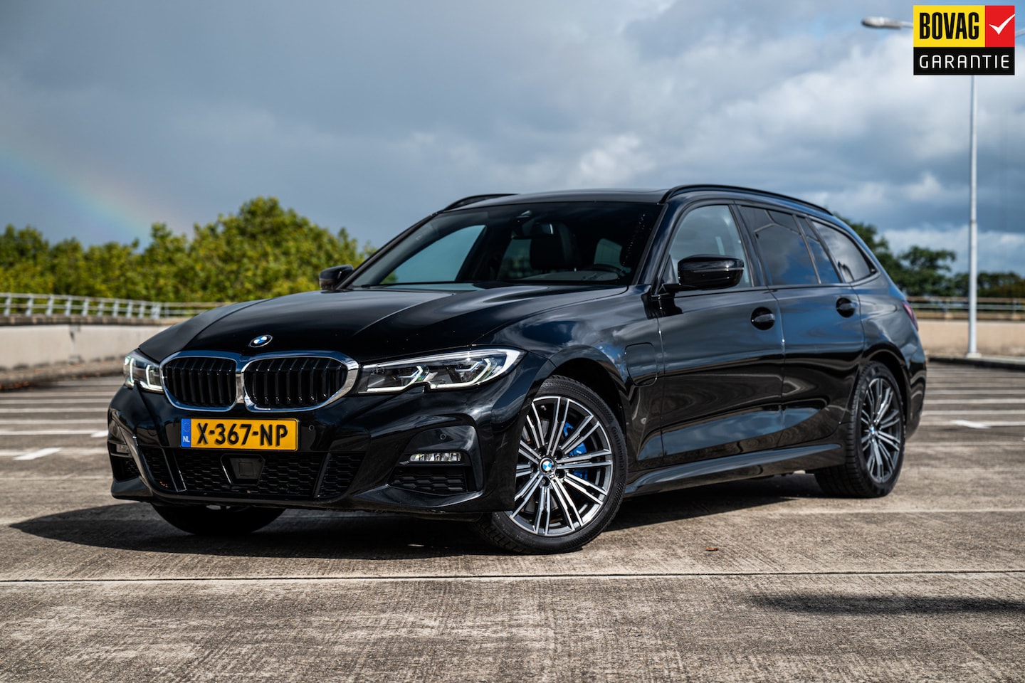 BMW 3-serie Touring - 330e | Airco/Clima | Cruise Control | Panoramadak | Trekhaak | - AutoWereld.nl