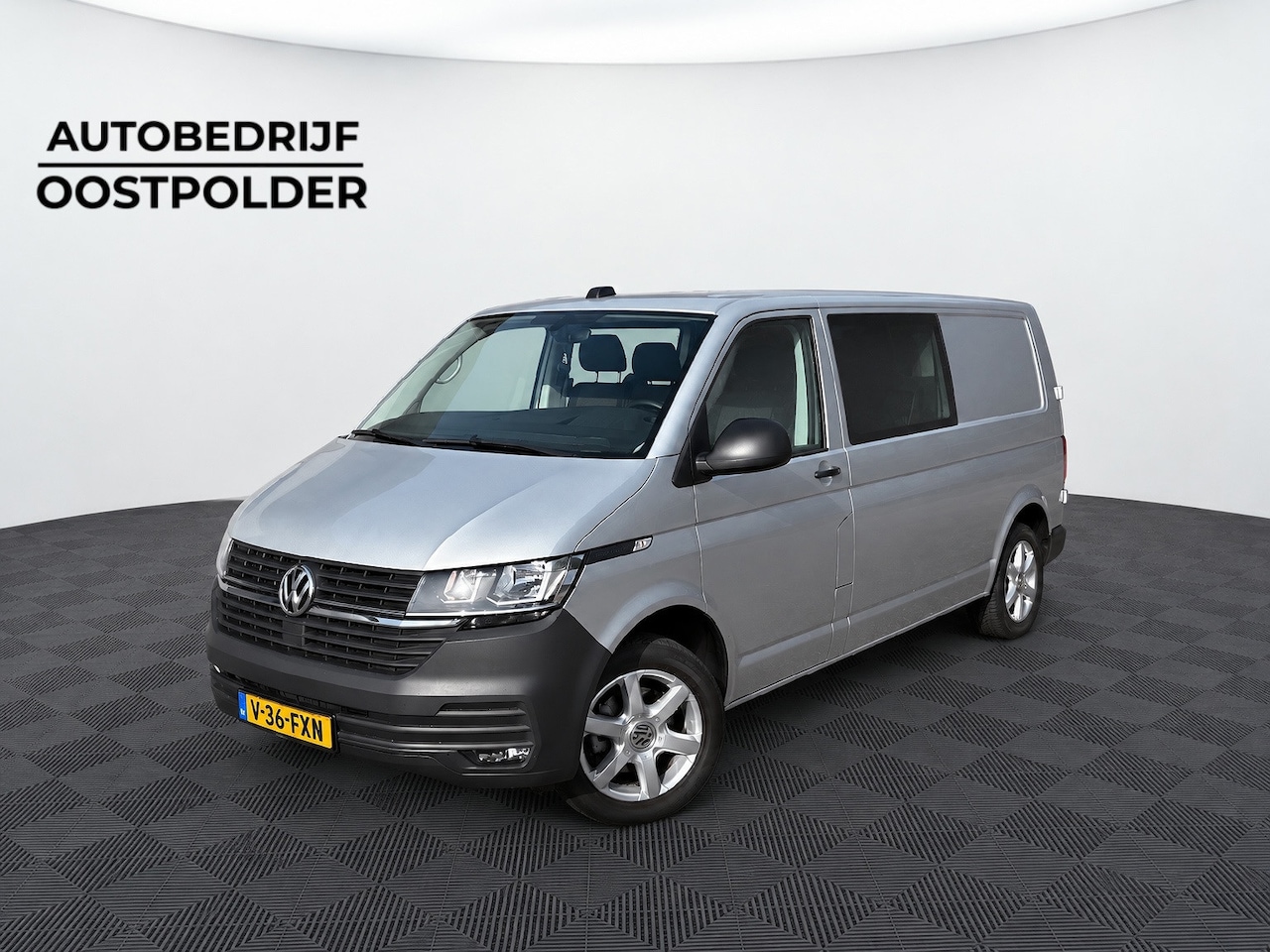 Volkswagen Transporter - 2.0 TDI L2H1 30 DC Comfortline 6 persoons - AutoWereld.nl