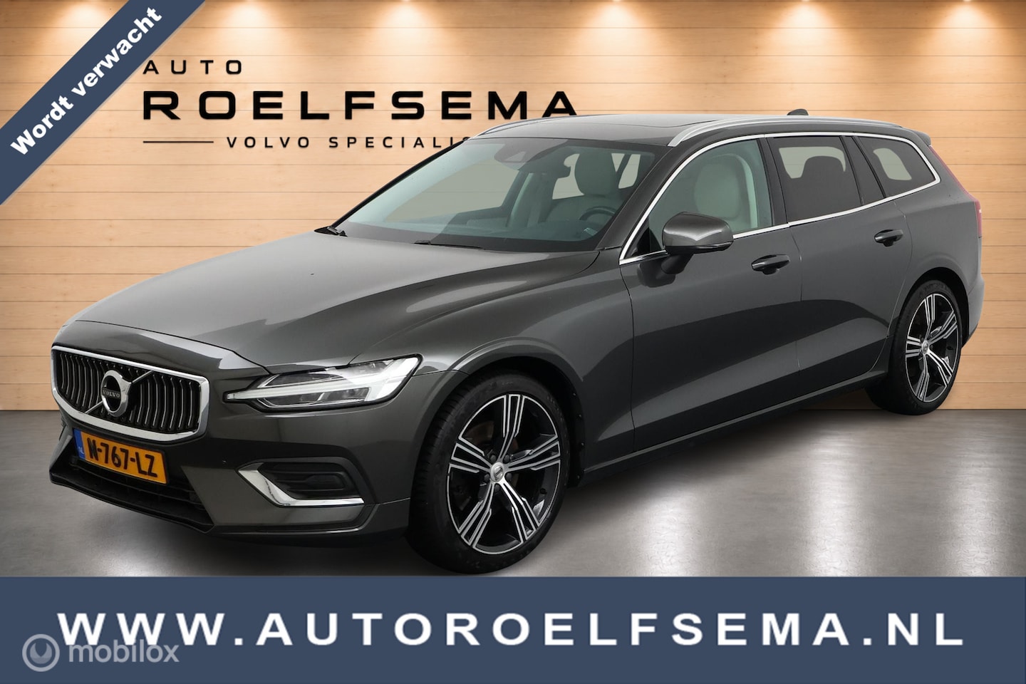 Volvo V60 - 2.0 B4 Inscription | Adaptieve Cruise | Panoramadak | Harman Kardon | Camera | Stoel & Stu - AutoWereld.nl