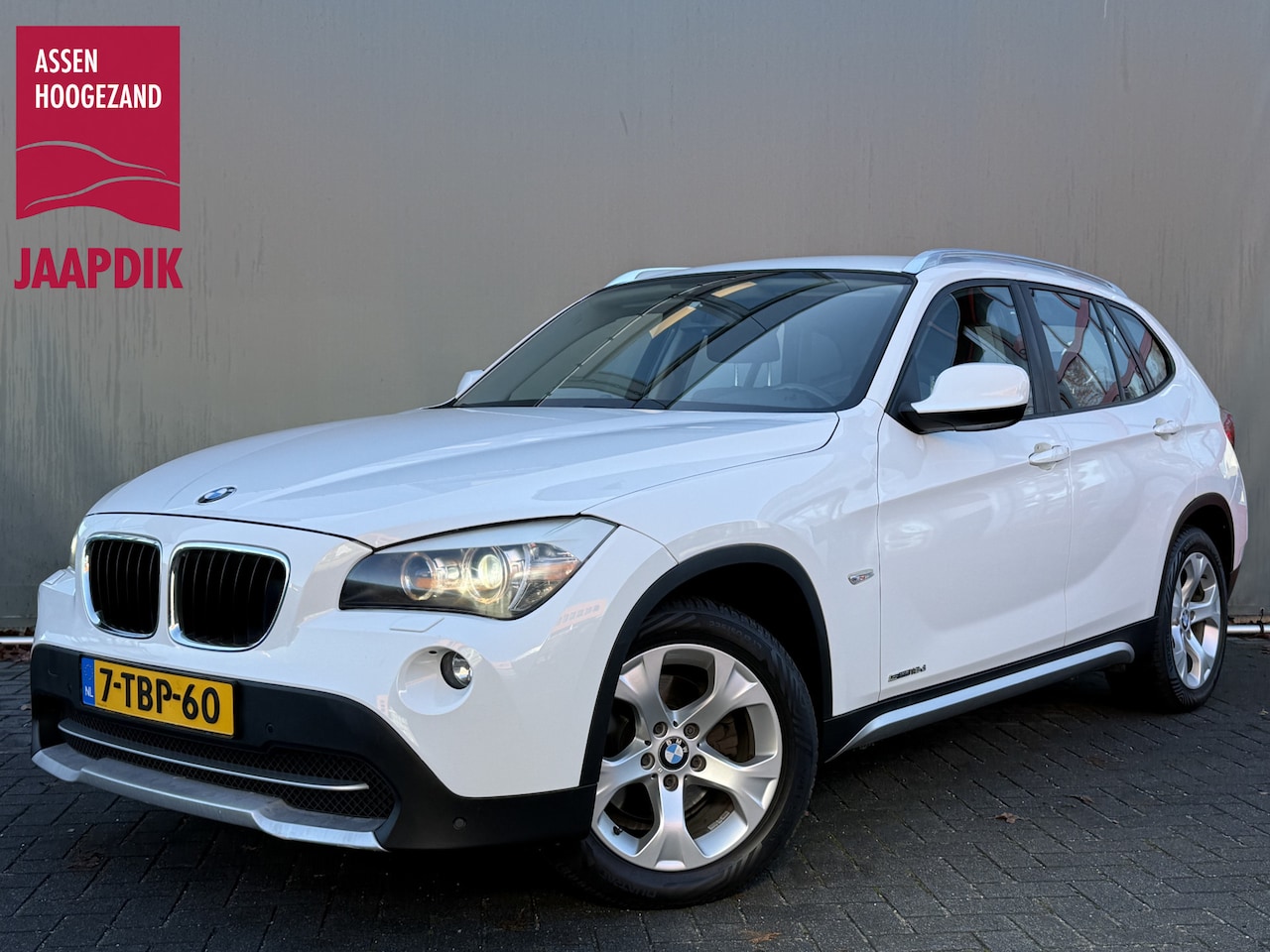 BMW X1 - BWJ 2012 XDrive18d 143 PK Business NIEUW BINNEN! | NETTE AUTO | TREKHAAK | GOED ONDERHOUDE - AutoWereld.nl
