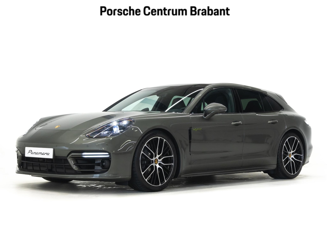 Porsche Panamera Sport Turismo - 4 E-Hybrid Platinum Edition - AutoWereld.nl