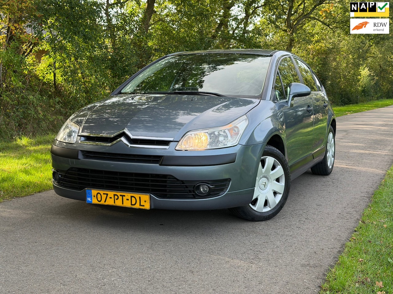 Citroën C4 - 1.6-16V Ligne Prestige | Nwe APK + Cruise control Nu € 1.475,- !!! - AutoWereld.nl