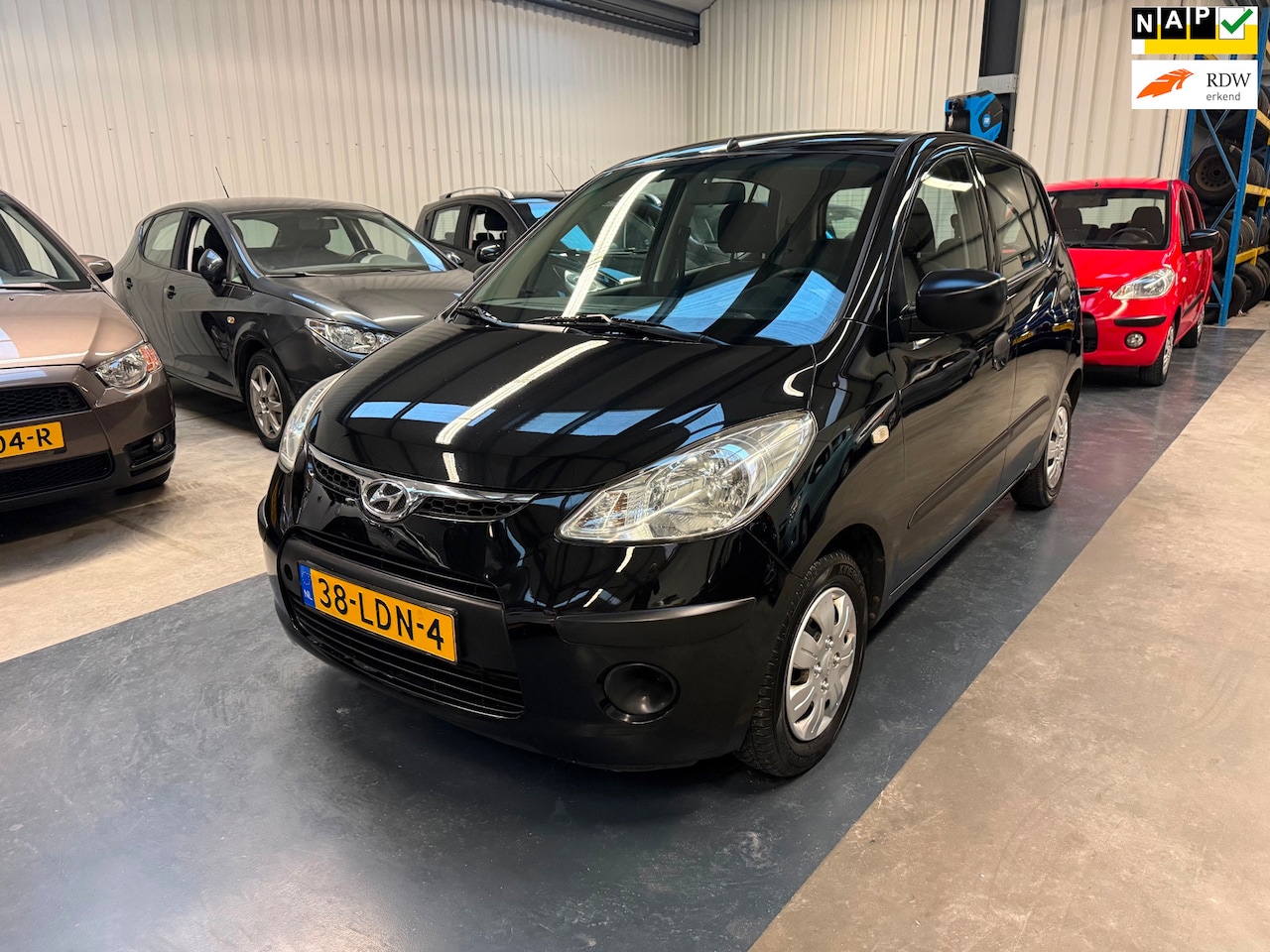 Hyundai i10 - 1.25i Active Cool AIRCO/NAP/APK - AutoWereld.nl