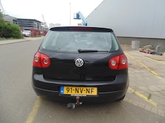 Volkswagen Golf - 1.6 FSI Comfortline 5 DEURS MET AIRCO