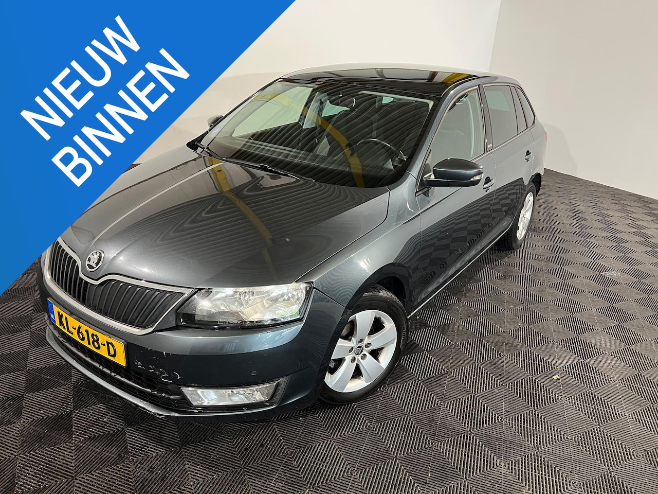 Skoda Rapid Spaceback - 1.2 TSI Greentech JOY 1.2 TSI Greentech JOY - AutoWereld.nl