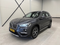 BMW X1 - XDRIVE20I HIGH EXEC. BJ.2018 PANO TREKHAAK HEAD-UP LEDER