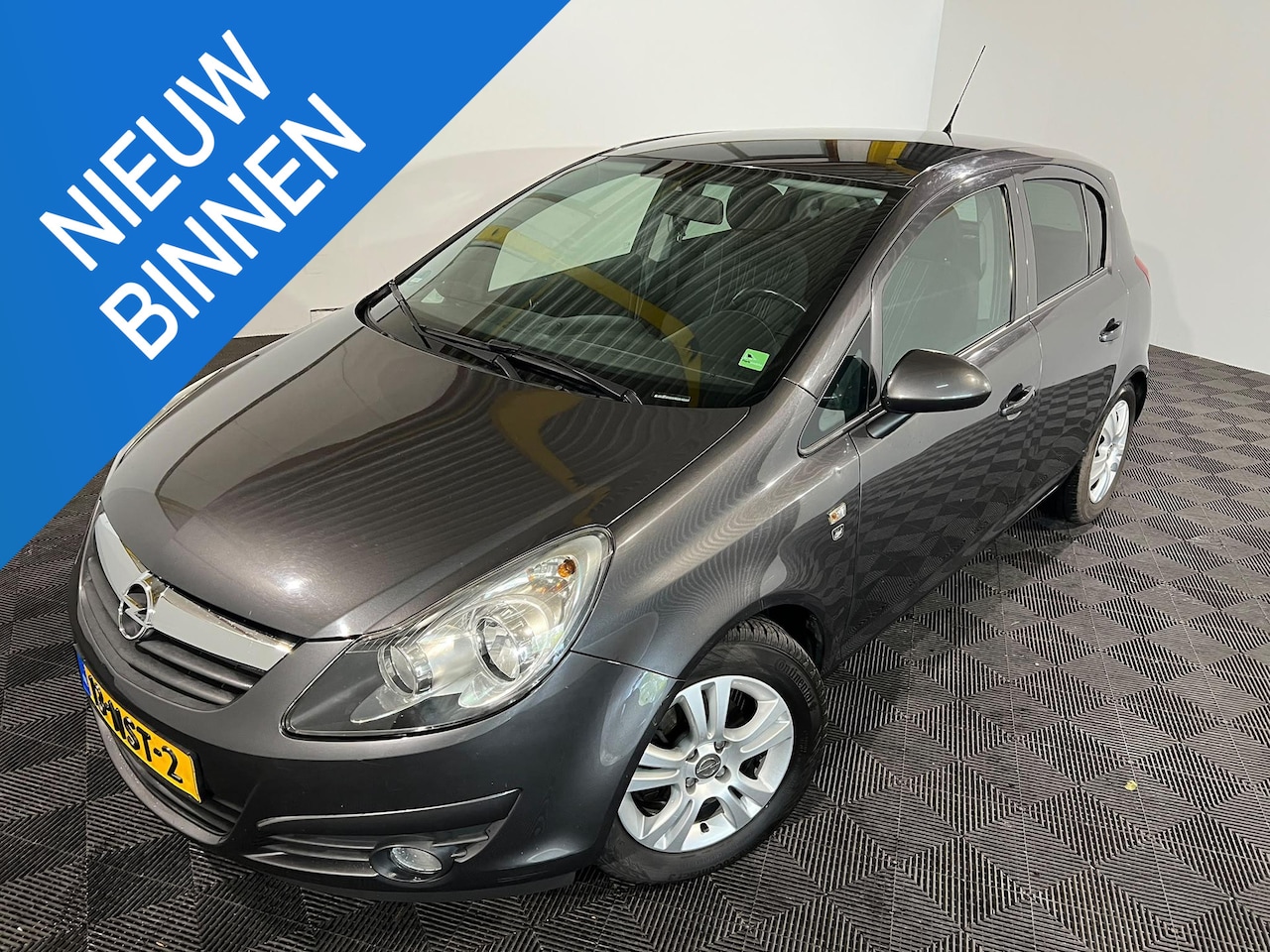 Opel Corsa - 1.3 CDTi EcoFlex S/S '111' Edition 1.3 CDTi EcoFlex S/S '111' Edition - AutoWereld.nl