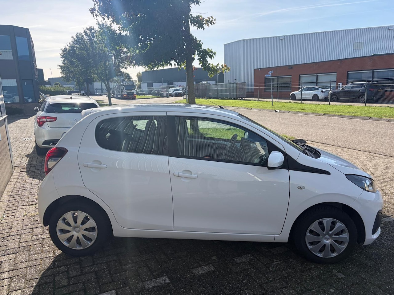 Peugeot 108 - 1.0 e-VTi Access 1.0 e-VTi Access - AutoWereld.nl