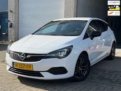 Opel Astra - 1.2 Design & Tech/ nap/ 1e EIG/ dealeronderhouden/ 1jaar apk/ airco/ navi/ pdc/ zeer nette