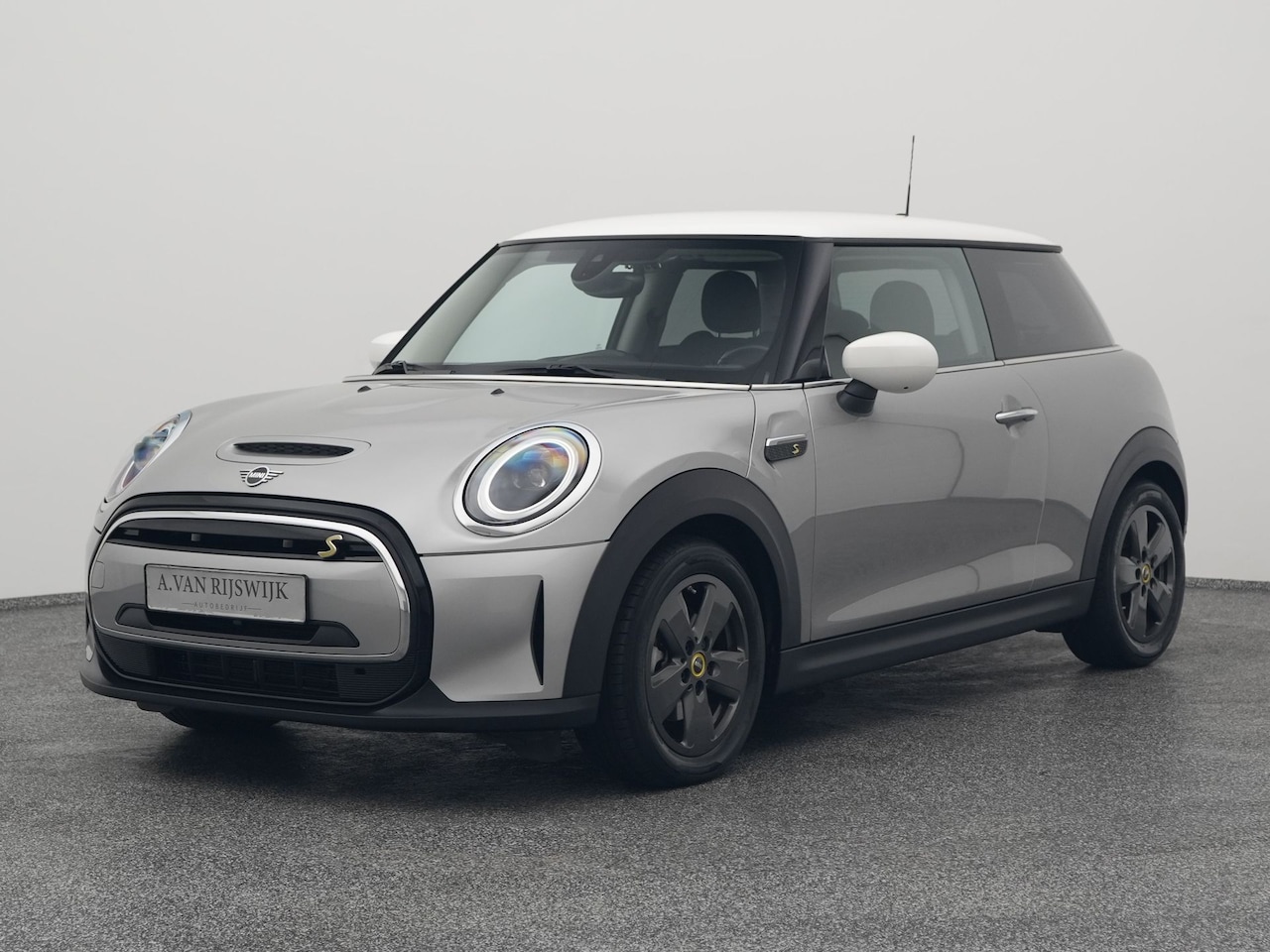 MINI Electric - Essential 33 kWh | CRUISE | STOELVERW. - AutoWereld.nl