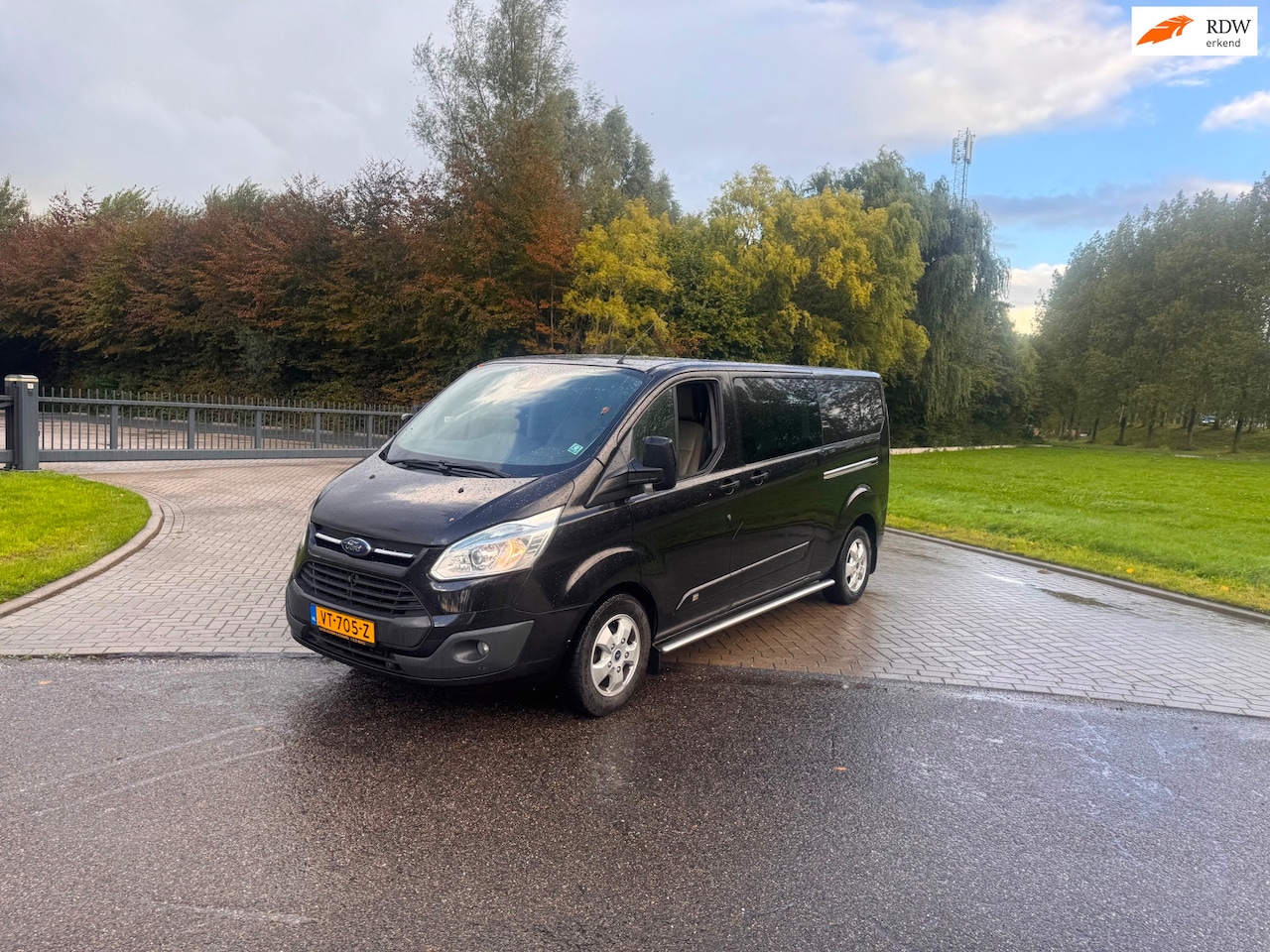 Ford Transit Custom - 290 2.2 TDCI L2H1 Anniversary Edition Dubbel Cabine.Clima.Navi.Camera - AutoWereld.nl