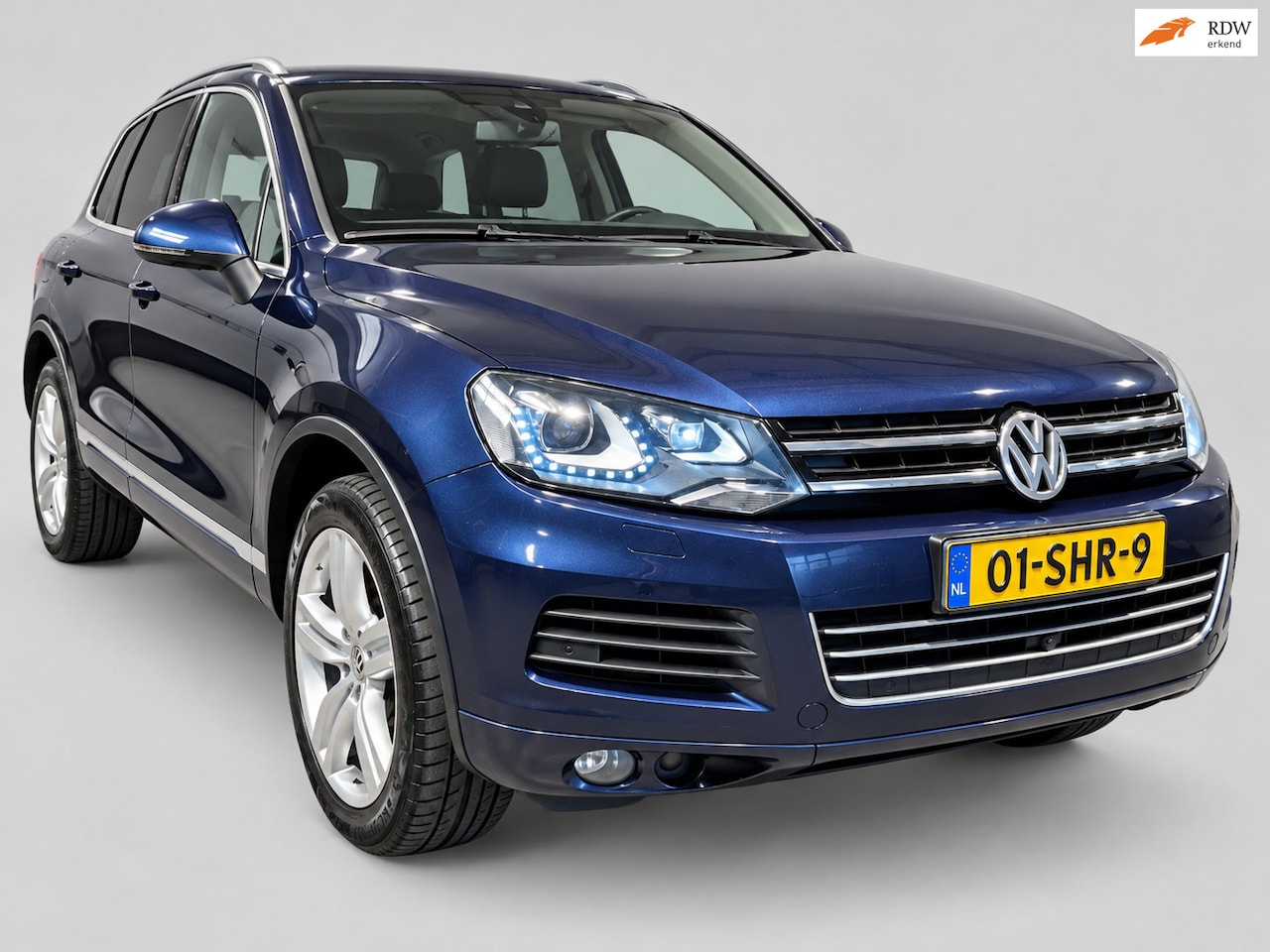 Volkswagen Touareg - 3.6 FSI Highline - Leder - Memorystoelen - Adapt Cruise - Navi - Camera - Trekhaak - Nette - AutoWereld.nl