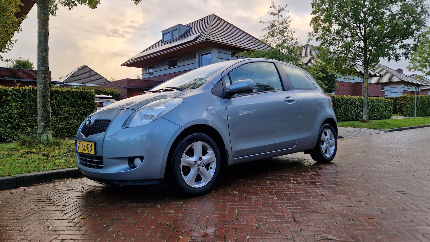Toyota Yaris - 1.3 VVTi Luna - AutoWereld.nl